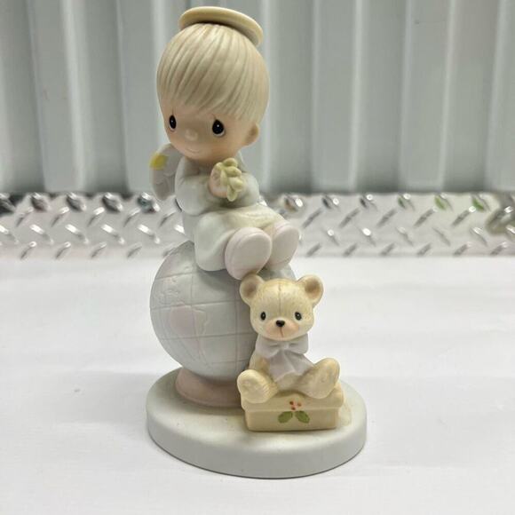 JONATHAN & DAVID PRECIOUS MOMENT PORCELAIN FIGURINE‎ PRECIOUS MOMENT - Picture 1 of 4